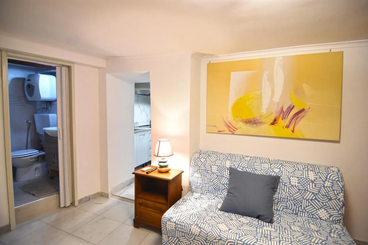 Lilliput Apartment Napoli Italia